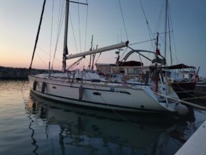 Manfredonia, a bordo della barca a vela” Invicta” confiscata alla mafia per la "Giornata Mondiale del Rifugiato"